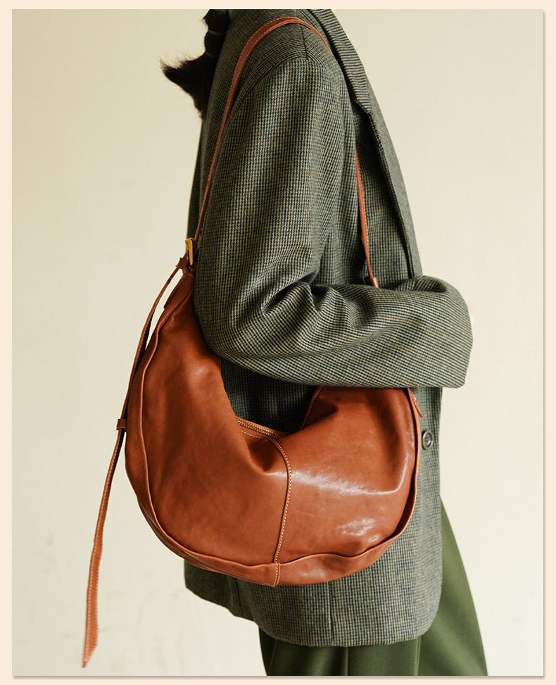 Vegetable-Tanned Leather Shoulder Bag