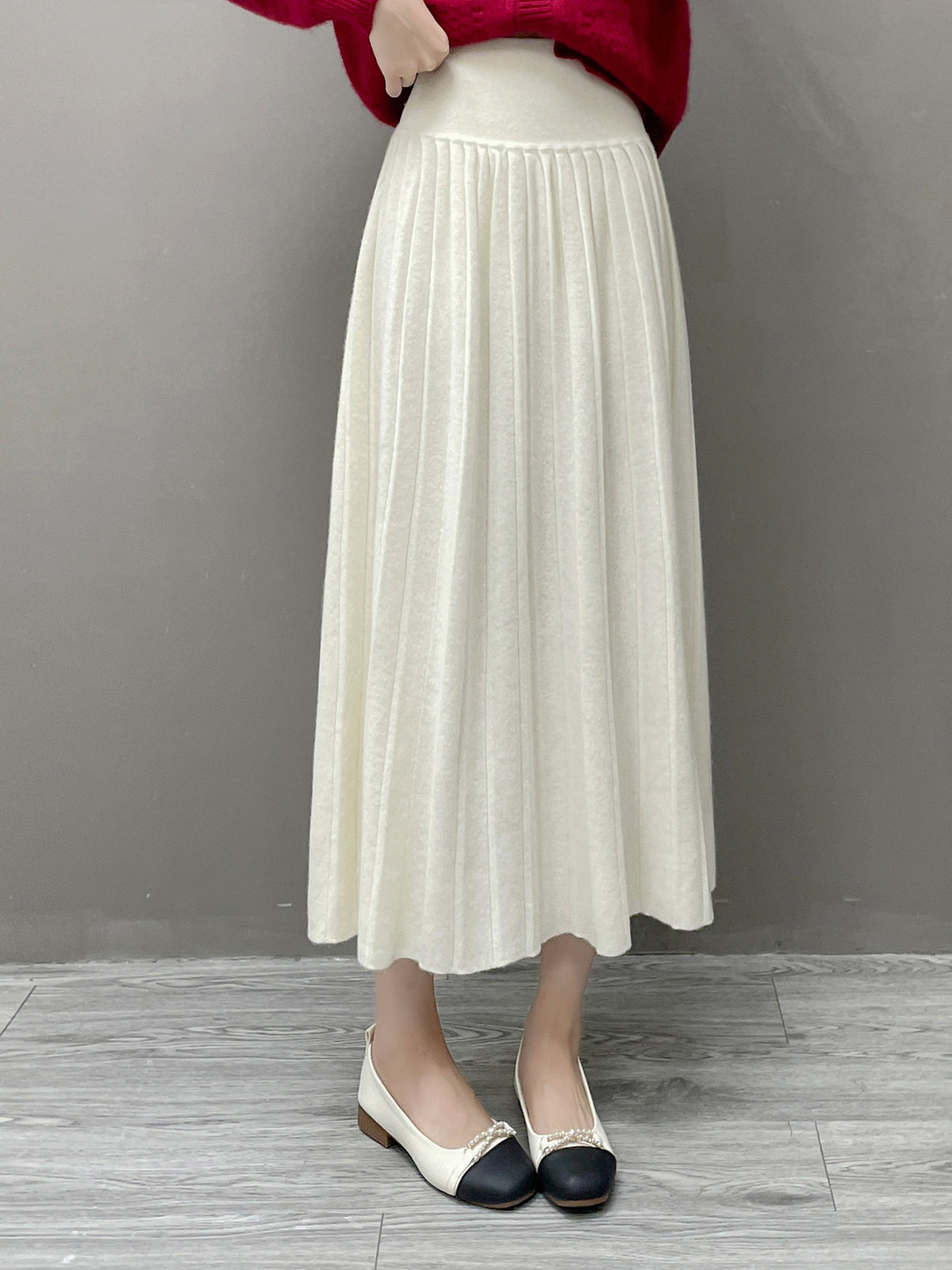 Women’s Cashmere-Wool Pleated Skirt