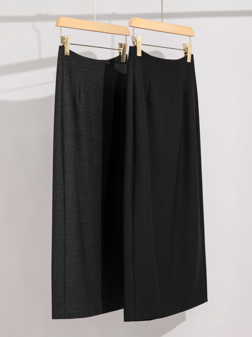 Women’s Wool Midi Skirt