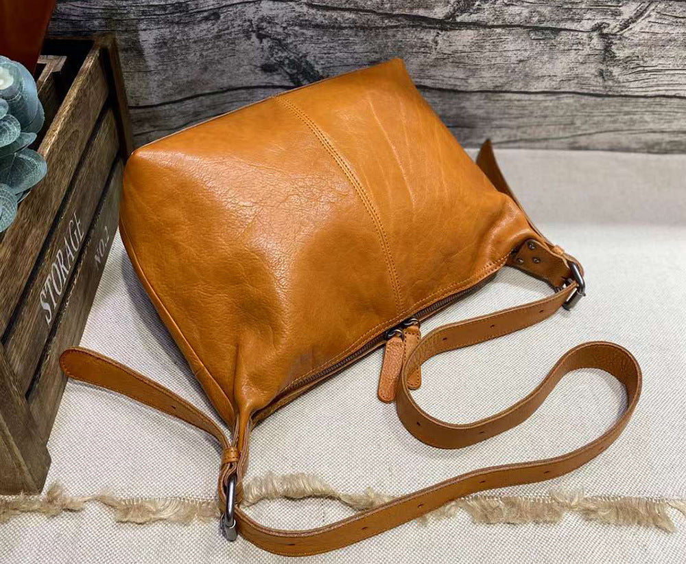 Vegetable-Tanned Leather Shoulder Bag