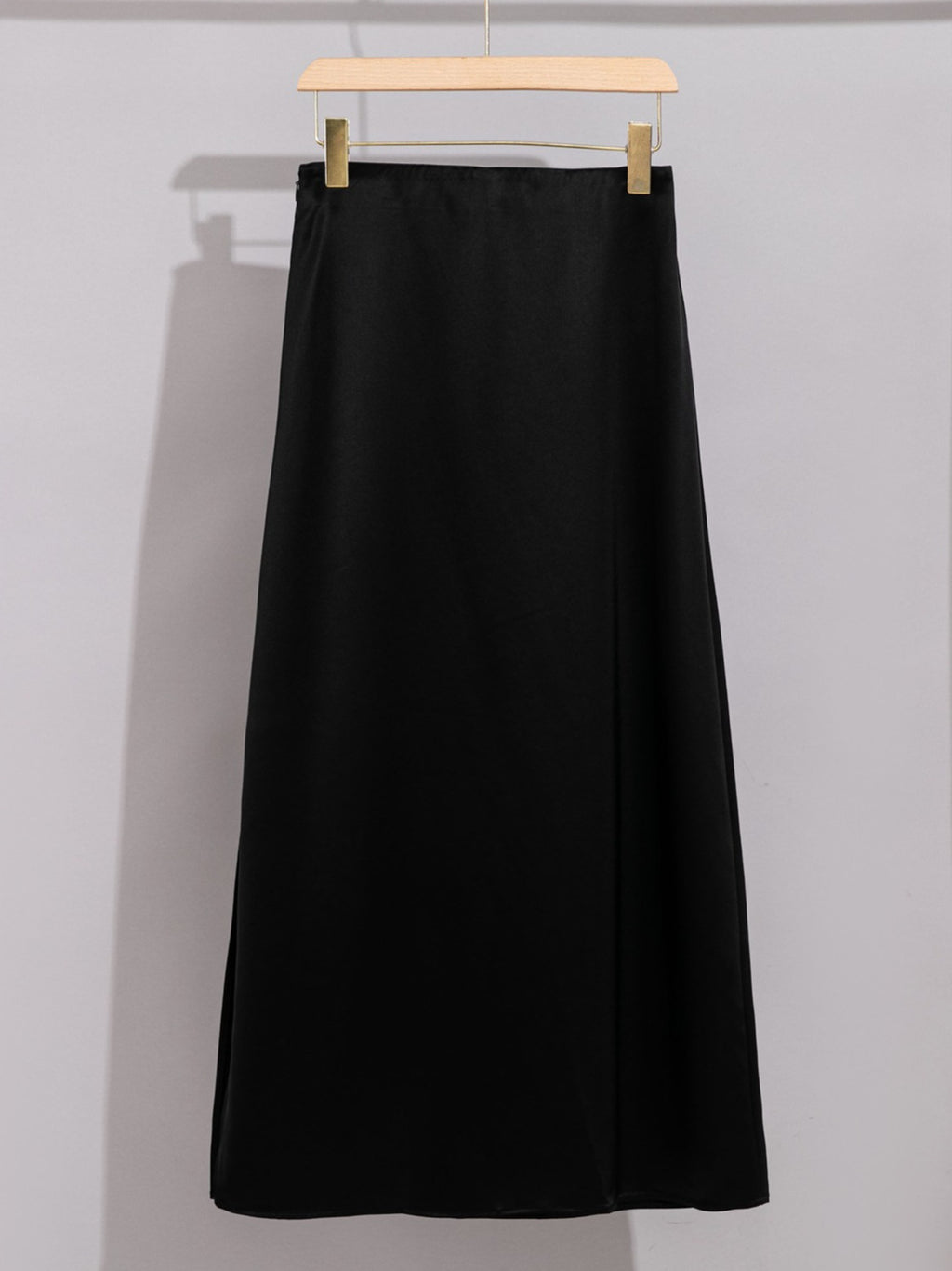 Women’s Acetate High-Waist Slit Skirt