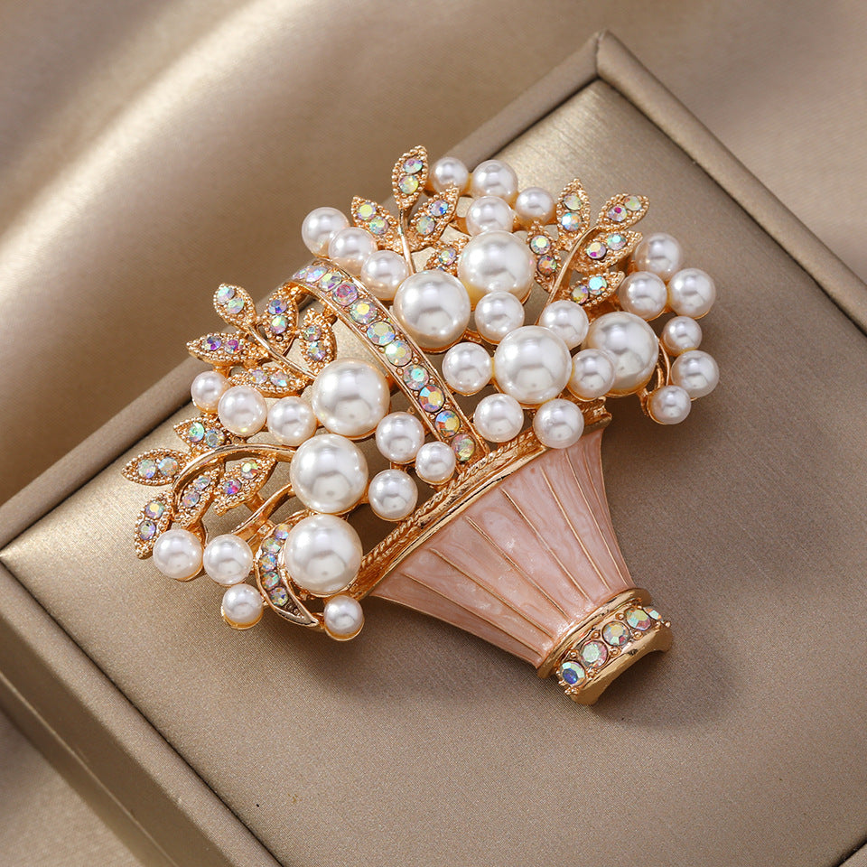Pearl Flower Brooch