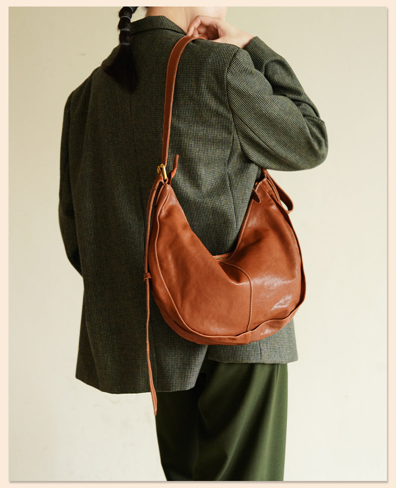 Vegetable-Tanned Leather Shoulder Bag