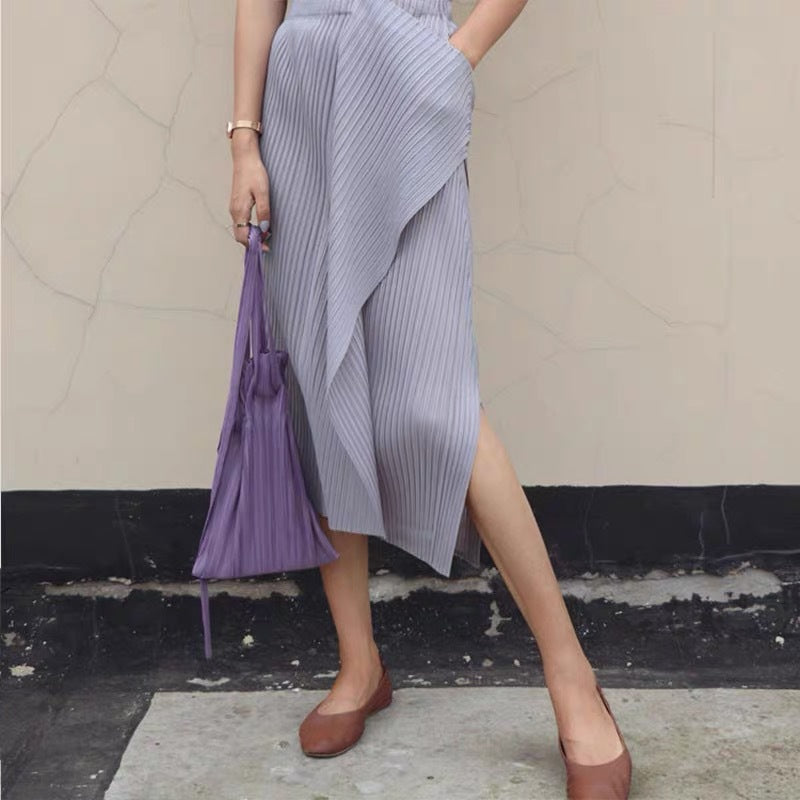 Women’s Asymmetric Pleated Skirt