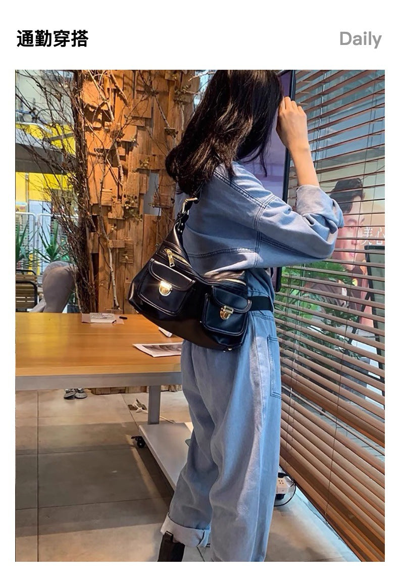 Vegetable-Tanned Leather Shoulder Bag