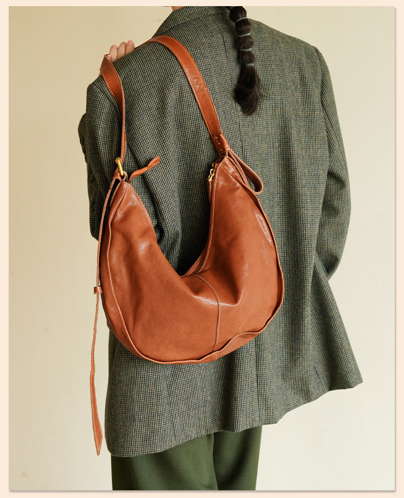 Vegetable-Tanned Leather Shoulder Bag