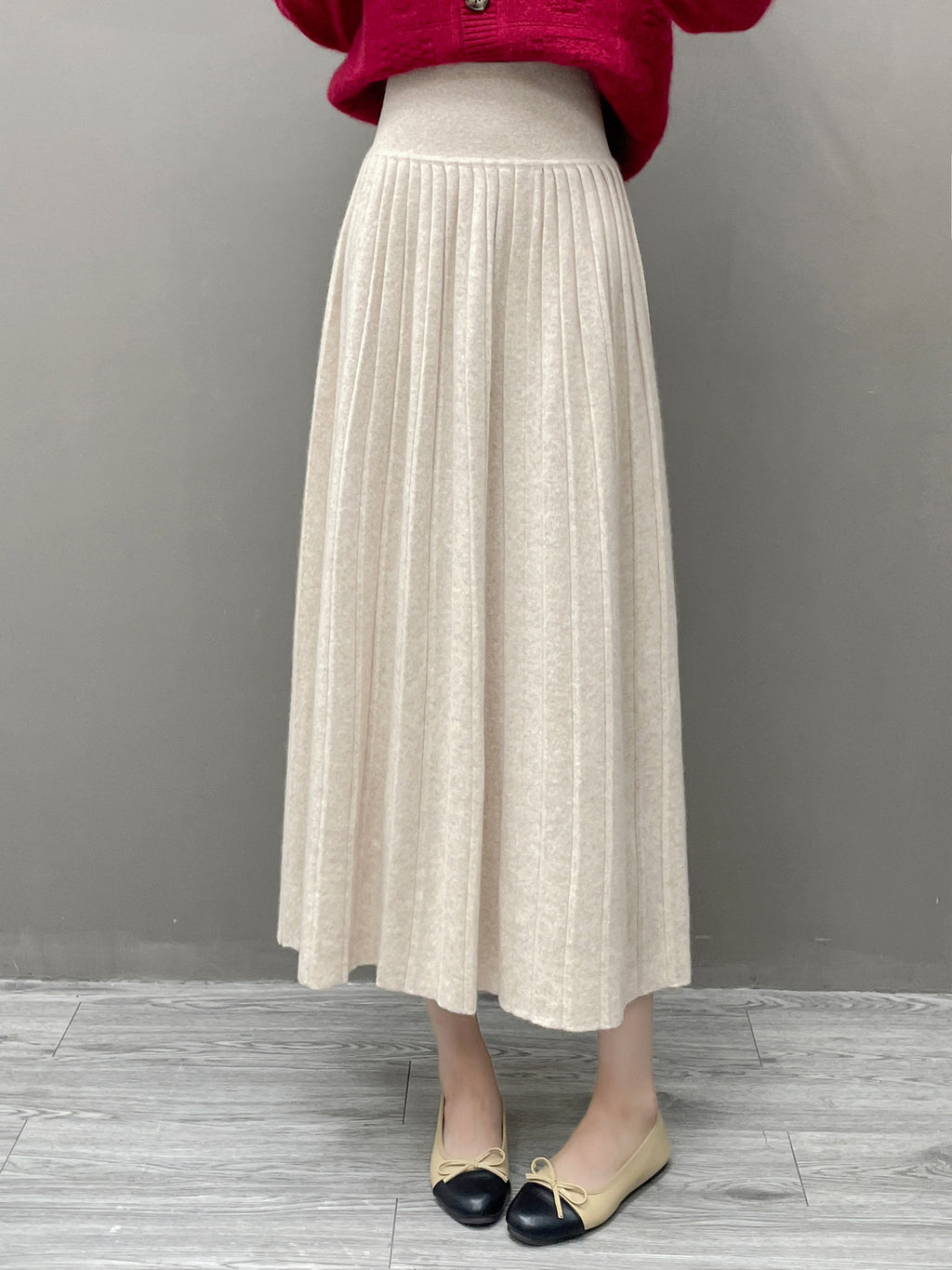 Women’s Cashmere-Wool Pleated Skirt