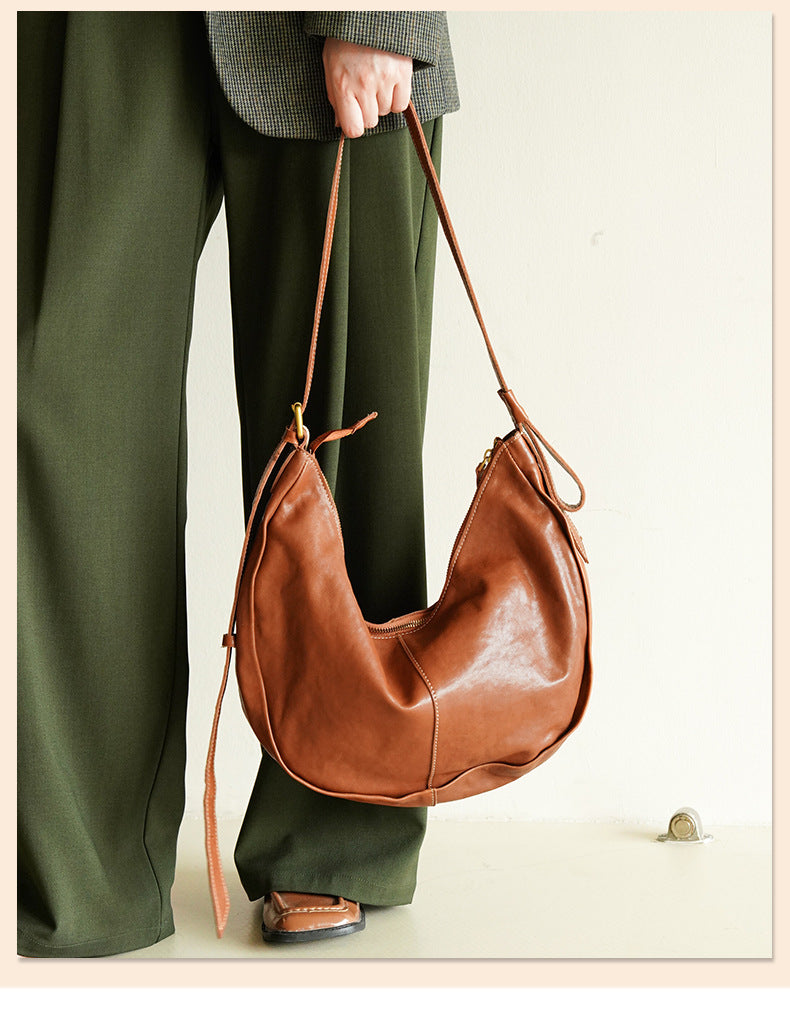 Vegetable-Tanned Leather Shoulder Bag